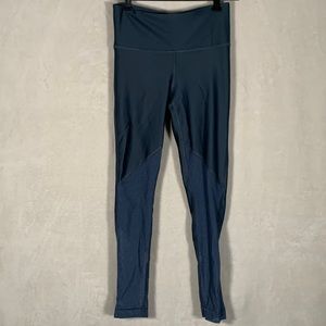 Under Armour compression leggings. Size Small